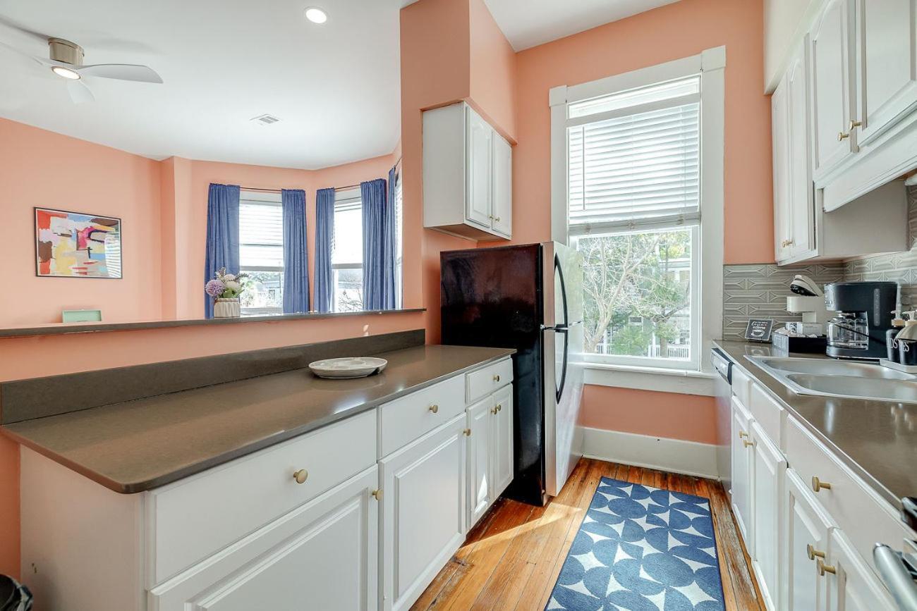 Red Brick Beauty In Downtown Chalet Savannah